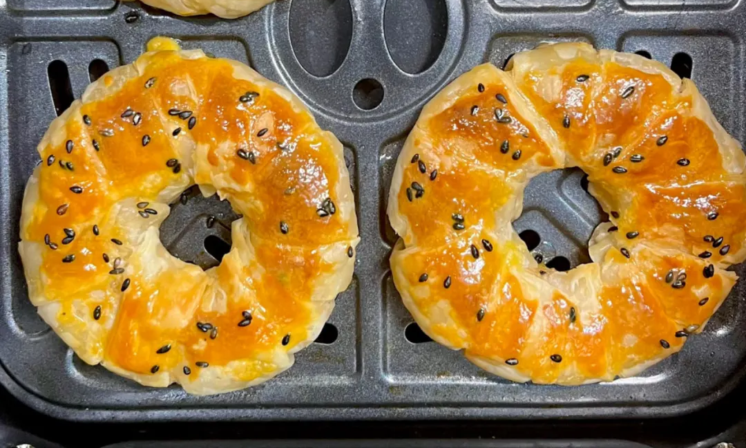 Air Fryer Apple Donuts