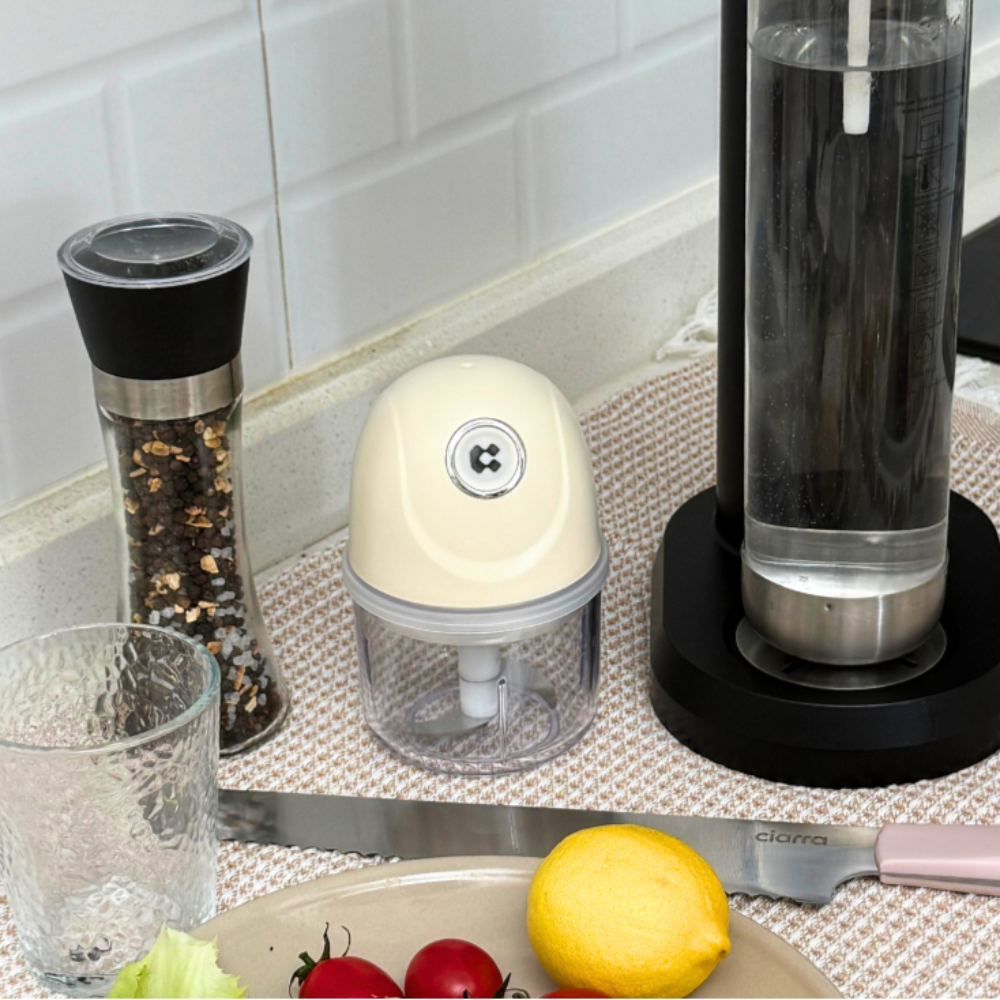 Gadgets เครื่องทำโซดา แบบพกพา เครื่องทำน้ำแร่และน้ำอัดลม มาพร้อมขวด PET ขนาด 1 ลิตร ปลอดสาร BPA แบบใช้ซ้ำได้ 2 ขวด